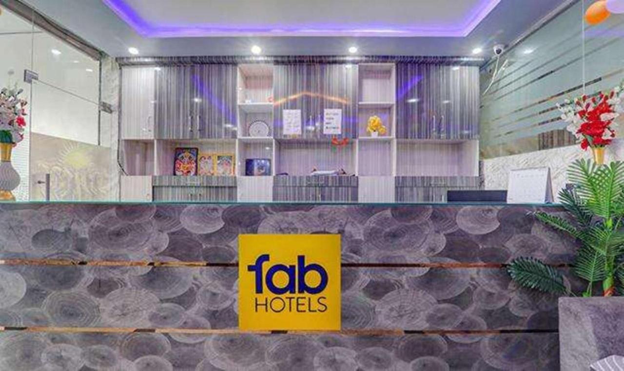 Fabexpress Ss Grand Hotell Banthra Sikandarpur Eksteriør bilde